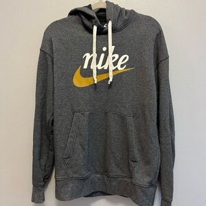 Nike men’s hoodie